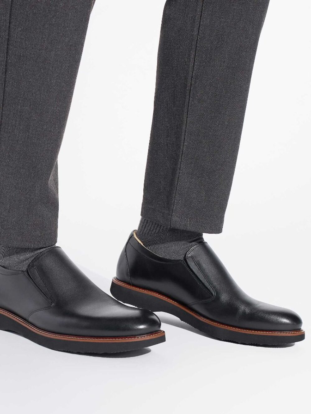 Samuel Hubbard Men's Frequent Traveler Loafer in Black Leather, Size 10